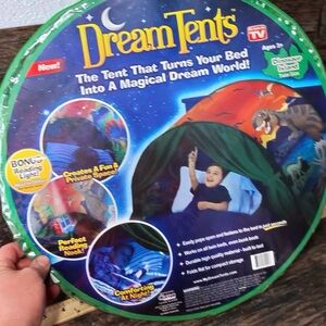 Dream Tents Kids Bed Canopy - Green Dinosaur Island